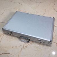 266 plastic rim ophthalmic trial lens set in an aluminum case SL266