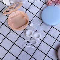 Kit for soft contact lenses (Kits for contact lenses) HF982