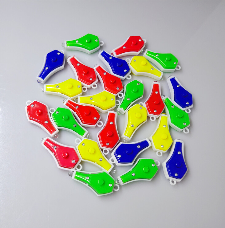 Flashlight with blue light transmittance test 1221