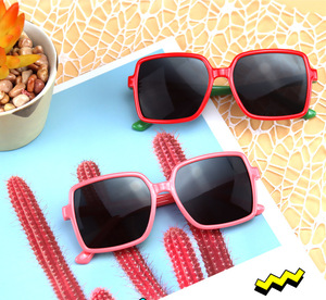 Детские силиконовые солнцезащитные поляризационные очки с защитой UV400 T11020