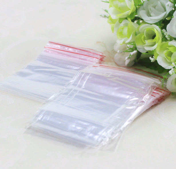 Cellophane bag for frames and glasses with a lock