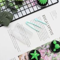 Пинцет пластиковый в индивидуальной упаковке в коробочке 