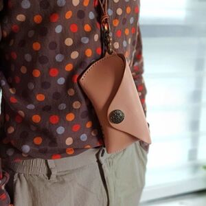 Футляр-чехол из натуральной кожи с бархатной подкладкой для очков, с кнопкой BR5216