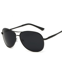 Polarized sunglasses with UV400 protection F5521