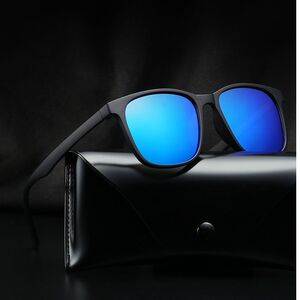 Polarized plastic TR90 sunglasses with UV400 protection 5049-GT