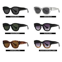 Пластиковые женские солнцезащитные очки в круглой оправе Elit 9270-EL