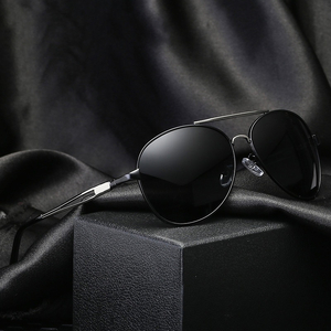 Солнцезащитные поляризационные очки с защитой UV400 FENQI F8703