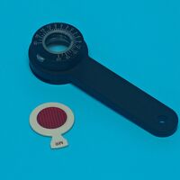 Клиновидная призма (призма Рисли) с красным фильтром Мэддокса YXJ-001