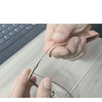 Приспособление для правки оправы, для сгибания переносицы и дужек