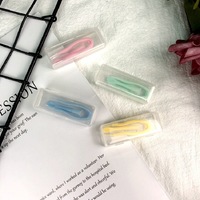 Пинцет пластиковый в индивидуальной упаковке в коробочке 