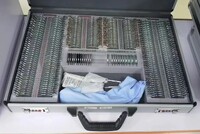 Меднабор из 232 пробных линз в металлических оправах в алюминиевом кейсе