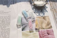 Пинцет пластиковый в индивидуальной упаковке в коробочке 